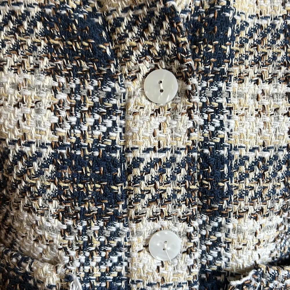 BOUCLE Jacket - Picture 4 of 10